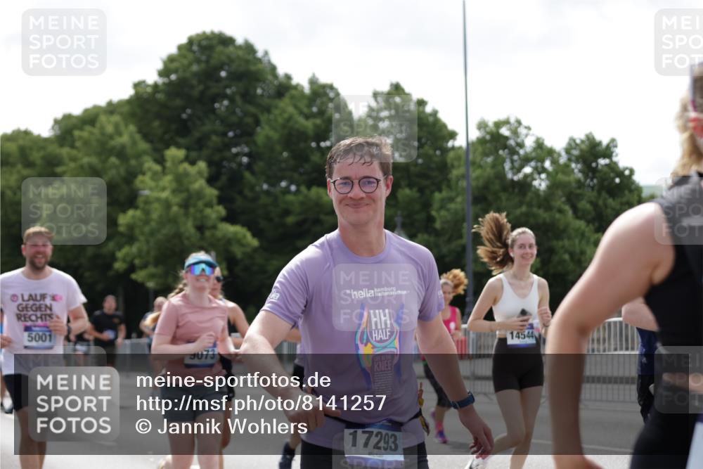 29.06.2025 - hella hamburg halbmarathon Jannik Wohlers http://msf.ph/oto/8141257 29.06.2025 10:43:37 Lombardsbrücke 1026, 1095, 1306, 1459, 1802, 1804, 2073, 2186, 2692, 3065, 3288, 3596, 4627, 4636, 4898, 5001, 5127, 5293, 5890, 5902, 5905, 6895, 7326, 7610, 8591, 8763, 8870, 8957, 9073, 9879, 12445, 12520, 12792, 13777, 13809, 13973, 14474, 14544, 14842, 14874, 15285, 15294, 15675, 15719, 16308, 16862, 17293, 17582, 18080 meine-sportfotos.de