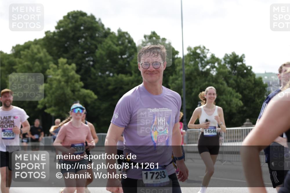 29.06.2025 - hella hamburg halbmarathon Jannik Wohlers http://msf.ph/oto/8141261 29.06.2025 10:43:37 Lombardsbrücke 1026, 1095, 1306, 1459, 1802, 1804, 2073, 2186, 2692, 3065, 3288, 3596, 4627, 4636, 4898, 5001, 5127, 5293, 5890, 5902, 5905, 6895, 7326, 7610, 8591, 8763, 8870, 8957, 9073, 9879, 12445, 12520, 12792, 13777, 13809, 13973, 14474, 14544, 14842, 14874, 15285, 15294, 15675, 15719, 16308, 16862, 17293, 17582, 18080 meine-sportfotos.de