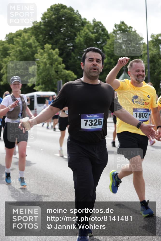 29.06.2025 - hella hamburg halbmarathon Jannik Wohlers http://msf.ph/oto/8141481 29.06.2025 10:43:44 Lombardsbrücke 1095, 1519, 1802, 1804, 2186, 2692, 3065, 3596, 4627, 4636, 4898, 5001, 5127, 5730, 5731, 5902, 5905, 7326, 7610, 7818, 7842, 8591, 8763, 8870, 8957, 9073, 9510, 9879, 10223, 11955, 12256, 12445, 13629, 13809, 13832, 13973, 13987, 14031, 14474, 14544, 14842, 14874, 15675, 16244, 16308, 16862, 17582, 17844 meine-sportfotos.de