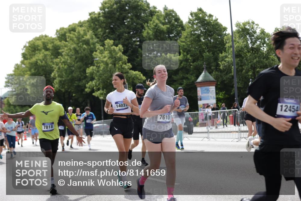 29.06.2025 - hella hamburg halbmarathon Jannik Wohlers http://msf.ph/oto/8141659 29.06.2025 10:43:49 Lombardsbrücke 1345, 1519, 1802, 1804, 2186, 2343, 2610, 2692, 3065, 3596, 4496, 4636, 4898, 5127, 5647, 5730, 5731, 5902, 5905, 7326, 7610, 7818, 7842, 8272, 8591, 8763, 8957, 9510, 10223, 11955, 12256, 12322, 12445, 12803, 12995, 13629, 13809, 13832, 13906, 13973, 13987, 14031, 14123, 14654, 14842, 14874, 15646, 15675, 16244, 16805, 17314, 17582, 17844 meine-sportfotos.de