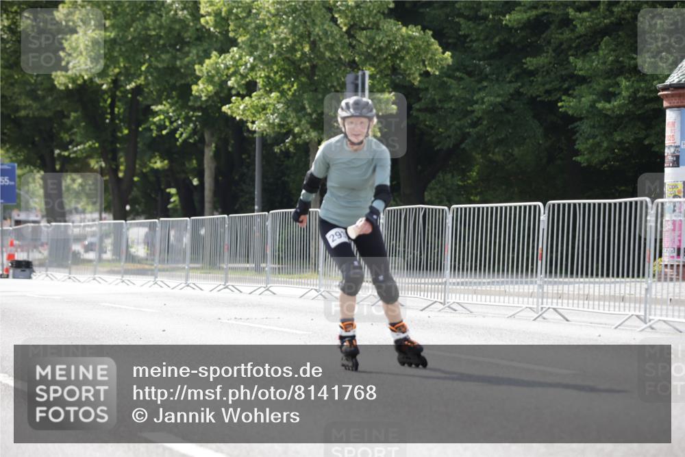 29.06.2025 - hella hamburg halbmarathon Jannik Wohlers http://msf.ph/oto/8141768 29.06.2025 09:05:20 Lombardsbrücke  meine-sportfotos.de