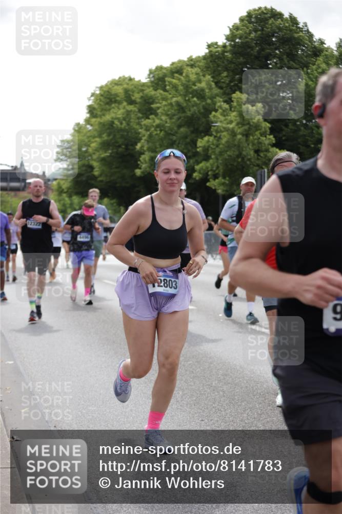 29.06.2025 - hella hamburg halbmarathon Jannik Wohlers http://msf.ph/oto/8141783 29.06.2025 10:43:57 Lombardsbrücke 1345, 1519, 2343, 2610, 3065, 4496, 5647, 5649, 5730, 5731, 6002, 7216, 7818, 7842, 8272, 8763, 9510, 10223, 10303, 10304, 11825, 11955, 12256, 12322, 12409, 12445, 12803, 12995, 13262, 13330, 13390, 13629, 13832, 13906, 13987, 14031, 14091, 14123, 14654, 14874, 15646, 16232, 16244, 16805, 17273, 17314, 17582, 17844, 17968 meine-sportfotos.de