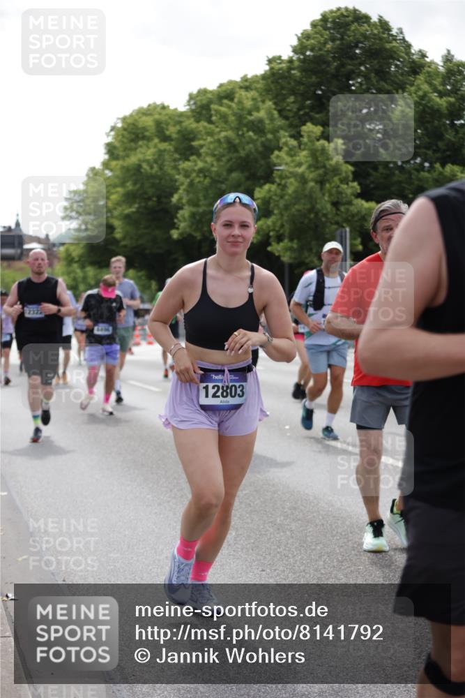 29.06.2025 - hella hamburg halbmarathon Jannik Wohlers http://msf.ph/oto/8141792 29.06.2025 10:43:57 Lombardsbrücke 1345, 1519, 2343, 2610, 3065, 4496, 5647, 5649, 5730, 5731, 6002, 7216, 7818, 7842, 8272, 8763, 9510, 10223, 10303, 10304, 11825, 11955, 12256, 12322, 12409, 12445, 12803, 12995, 13262, 13330, 13390, 13629, 13832, 13906, 13987, 14031, 14091, 14123, 14654, 14874, 15646, 16232, 16244, 16805, 17273, 17314, 17582, 17844, 17968 meine-sportfotos.de