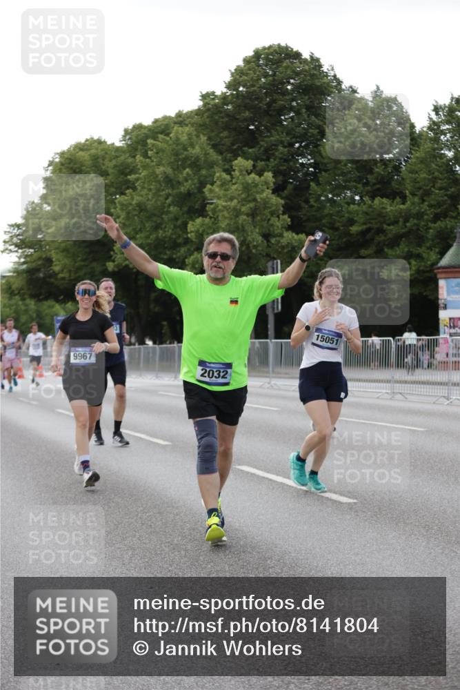 29.06.2025 - hella hamburg halbmarathon Jannik Wohlers http://msf.ph/oto/8141804 29.06.2025 10:07:04 Lombardsbrücke 1893, 2032, 2136, 3922, 4502, 4550, 5242, 6196, 6517, 6518, 6707, 6713, 6715, 7019, 9338, 9967, 10700, 15051, 15673, 17062, 18218, 18721 meine-sportfotos.de