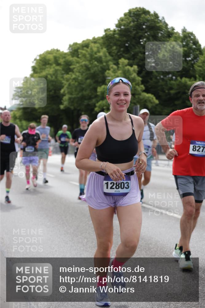 29.06.2025 - hella hamburg halbmarathon Jannik Wohlers http://msf.ph/oto/8141819 29.06.2025 10:43:58 Lombardsbrücke 1345, 1519, 2343, 2610, 3506, 4496, 5647, 5649, 5730, 5731, 6002, 7216, 7818, 7842, 8272, 8763, 9510, 10223, 10303, 10304, 10416, 11825, 11955, 12256, 12322, 12409, 12803, 12995, 13262, 13330, 13390, 13629, 13832, 13906, 13987, 14031, 14091, 14123, 14654, 14874, 15646, 16232, 16244, 16805, 17273, 17314, 17582, 17844, 17968 meine-sportfotos.de