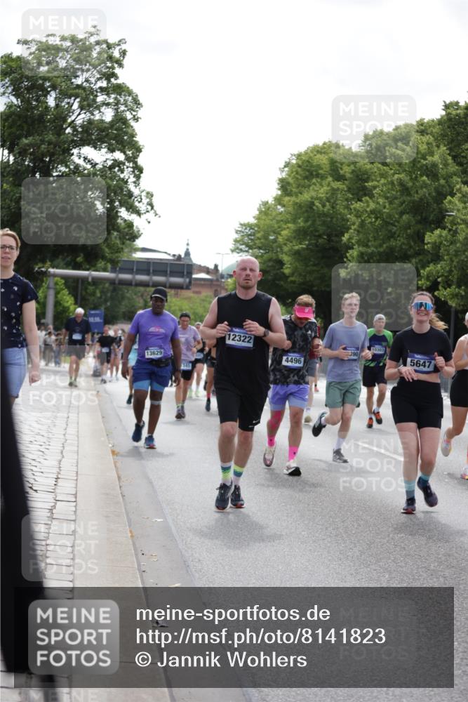 29.06.2025 - hella hamburg halbmarathon Jannik Wohlers http://msf.ph/oto/8141823 29.06.2025 10:43:59 Lombardsbrücke 1345, 1519, 2343, 2610, 3506, 4496, 5647, 5649, 5730, 5731, 6002, 7216, 7818, 7842, 8272, 9510, 10223, 10303, 10304, 10416, 11825, 11955, 12256, 12322, 12409, 12803, 12995, 13262, 13288, 13330, 13390, 13629, 13832, 13906, 13987, 14031, 14091, 14123, 14654, 15646, 16232, 16244, 16805, 17273, 17314, 17844, 17968 meine-sportfotos.de
