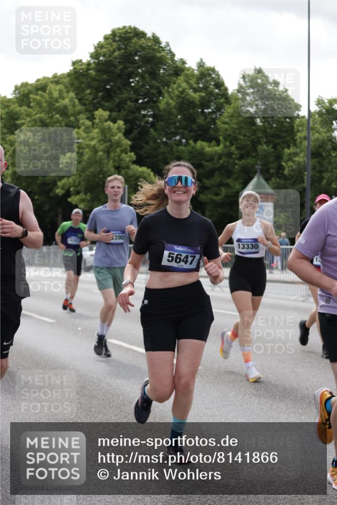 29.06.2025 - hella hamburg halbmarathon Jannik Wohlers http://msf.ph/oto/8141866 29.06.2025 10:44:00 Lombardsbrücke 1345, 1519, 2343, 2610, 3506, 4496, 5647, 5649, 5731, 6002, 7216, 7842, 8272, 9510, 10006, 10223, 10303, 10304, 10416, 11825, 11955, 12256, 12322, 12409, 12803, 12995, 13262, 13288, 13330, 13390, 13629, 13832, 13906, 13987, 14031, 14091, 14123, 14654, 14971, 15646, 16232, 16244, 16805, 17273, 17314, 17844, 17968 meine-sportfotos.de