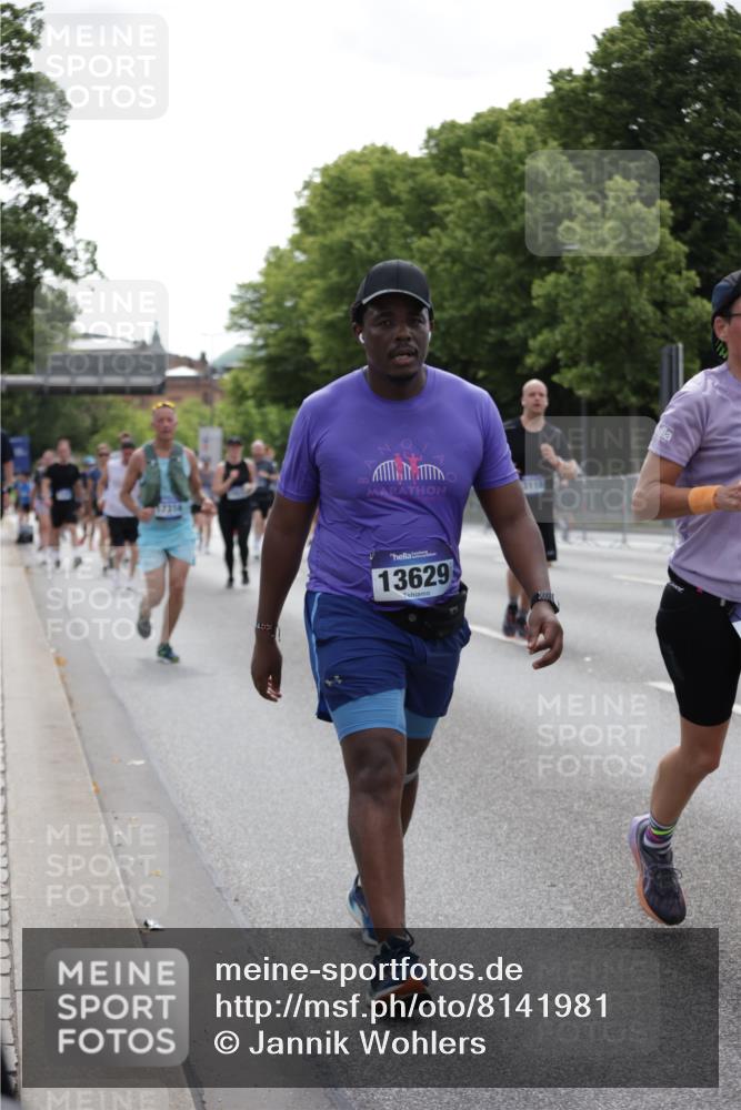 29.06.2025 - hella hamburg halbmarathon Jannik Wohlers http://msf.ph/oto/8141981 29.06.2025 10:44:05 Lombardsbrücke 1345, 1519, 2343, 2610, 3506, 4496, 4968, 5355, 5647, 5649, 6002, 7216, 7842, 8272, 9397, 9536, 10006, 10303, 10304, 10416, 11825, 12322, 12409, 12803, 12995, 13262, 13288, 13330, 13390, 13906, 14091, 14123, 14350, 14654, 14971, 15646, 16232, 16805, 17273, 17314, 17968, 18454, 18459 meine-sportfotos.de