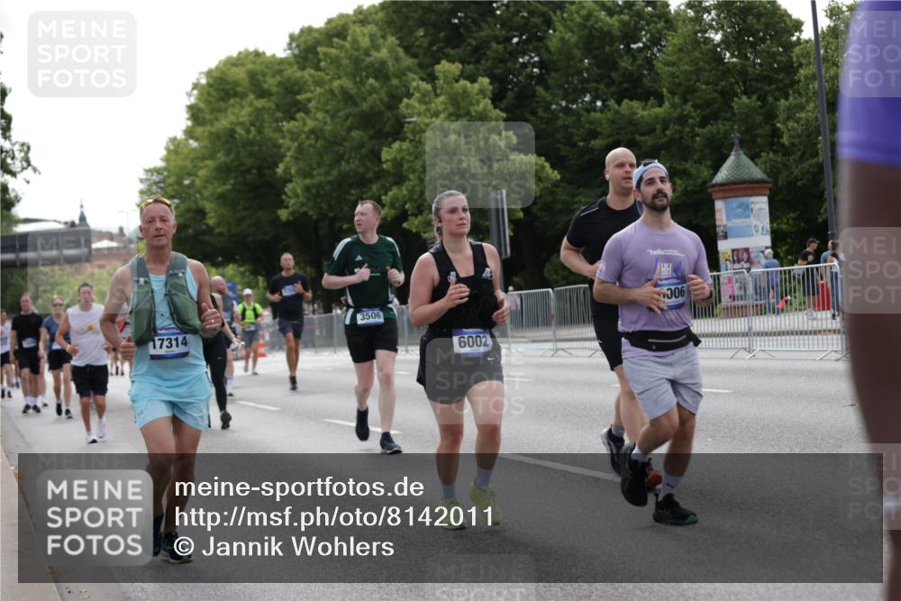 29.06.2025 - hella hamburg halbmarathon Jannik Wohlers http://msf.ph/oto/8142011 29.06.2025 10:44:08 Lombardsbrücke 1345, 2343, 2610, 3506, 4215, 4496, 4968, 5355, 5647, 5649, 6002, 7216, 9397, 9536, 10006, 10303, 10304, 10416, 11825, 12322, 12409, 13262, 13288, 13330, 13390, 13906, 14091, 14123, 14350, 14654, 14681, 14971, 15646, 16232, 16805, 17273, 17314, 17968, 18454, 18459, 19133 meine-sportfotos.de