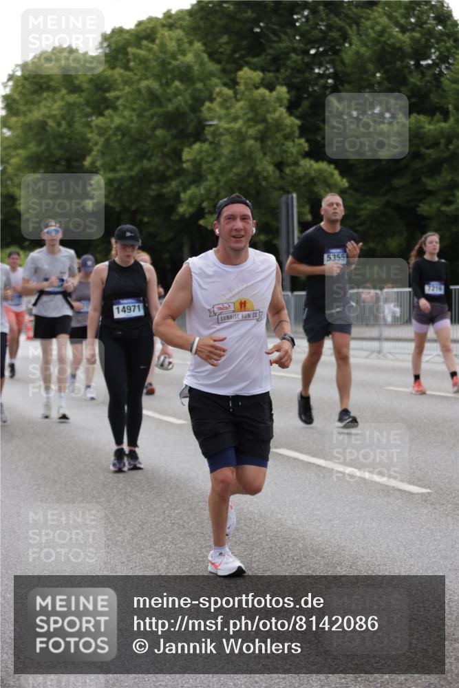 29.06.2025 - hella hamburg halbmarathon Jannik Wohlers http://msf.ph/oto/8142086 29.06.2025 10:44:12 Lombardsbrücke 2674, 3506, 4215, 4968, 5355, 5649, 6002, 7216, 9331, 9333, 9397, 9536, 10006, 10303, 10304, 10416, 12409, 13262, 13288, 13330, 13390, 14091, 14350, 14681, 14971, 16232, 17372, 18454, 18459, 19133 meine-sportfotos.de