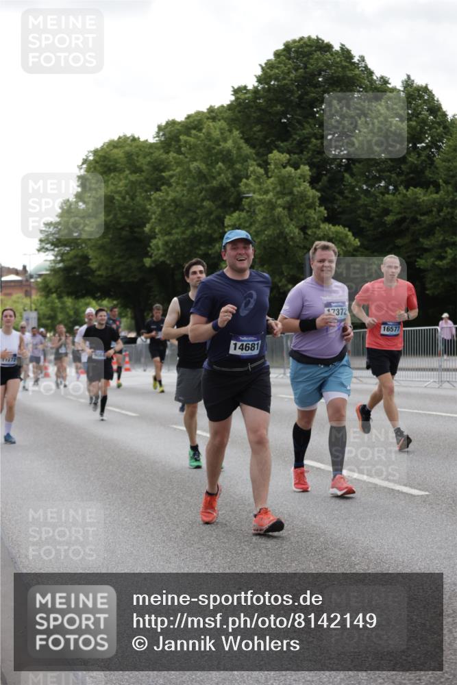 29.06.2025 - hella hamburg halbmarathon Jannik Wohlers http://msf.ph/oto/8142149 29.06.2025 10:44:20 Lombardsbrücke 1924, 2674, 4215, 4968, 5355, 6841, 6888, 8582, 9036, 9084, 9085, 9331, 9333, 9397, 9536, 10006, 10668, 11272, 12318, 13039, 13288, 14325, 14350, 14681, 14971, 15809, 16101, 16494, 16577, 17372, 18454, 18459, 19133 meine-sportfotos.de