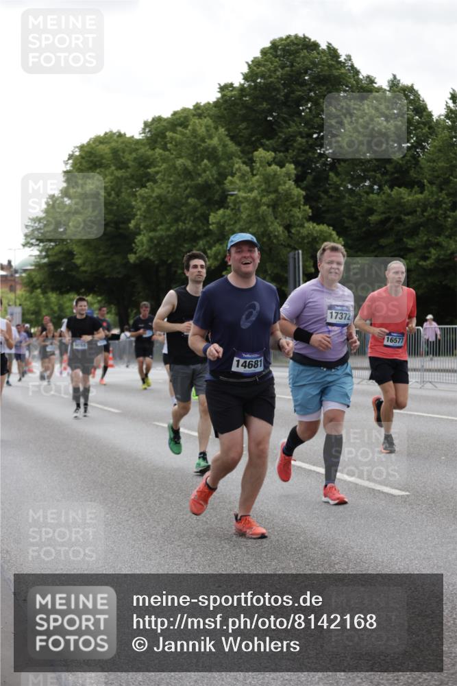 29.06.2025 - hella hamburg halbmarathon Jannik Wohlers http://msf.ph/oto/8142168 29.06.2025 10:44:21 Lombardsbrücke 1273, 1924, 2674, 4215, 4968, 5355, 6841, 6888, 8582, 9036, 9084, 9085, 9331, 9333, 9397, 9536, 10006, 10668, 11272, 12318, 13039, 14325, 14350, 14681, 14971, 15809, 16101, 16494, 16577, 17372, 18454, 18459, 19133 meine-sportfotos.de