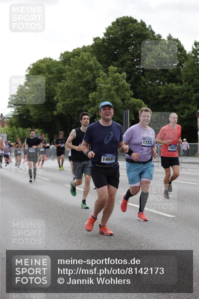 29.06.2025 - hella hamburg halbmarathon Jannik Wohlers http://msf.ph/oto/8142173 29.06.2025 10:44:21 Lombardsbrücke 1273, 1924, 2674, 4215, 4968, 5355, 6841, 6888, 8582, 9036, 9084, 9085, 9331, 9333, 9397, 9536, 10006, 10668, 11272, 12318, 13039, 14325, 14350, 14681, 14971, 15809, 16101, 16494, 16577, 17372, 18454, 18459, 19133 meine-sportfotos.de