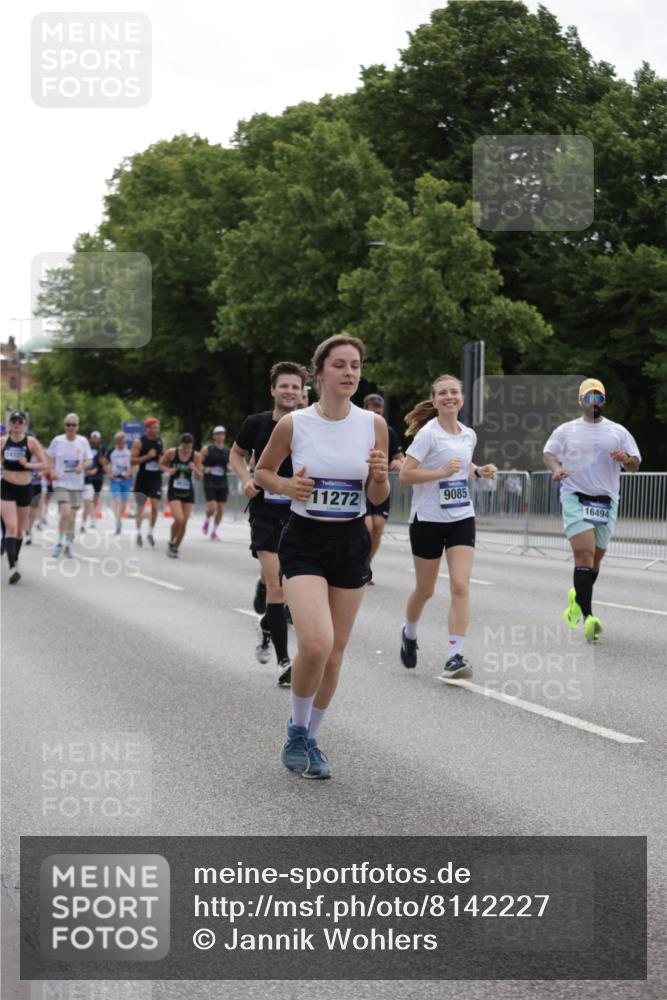 29.06.2025 - hella hamburg halbmarathon Jannik Wohlers http://msf.ph/oto/8142227 29.06.2025 10:44:24 Lombardsbrücke 1273, 1629, 1924, 2674, 3570, 4215, 4275, 4968, 5355, 6841, 6888, 8582, 9036, 9084, 9085, 9331, 9333, 9397, 10668, 10707, 11272, 12318, 13039, 13261, 14325, 14681, 15809, 16101, 16494, 16577, 17372, 18454, 18459, 19133 meine-sportfotos.de