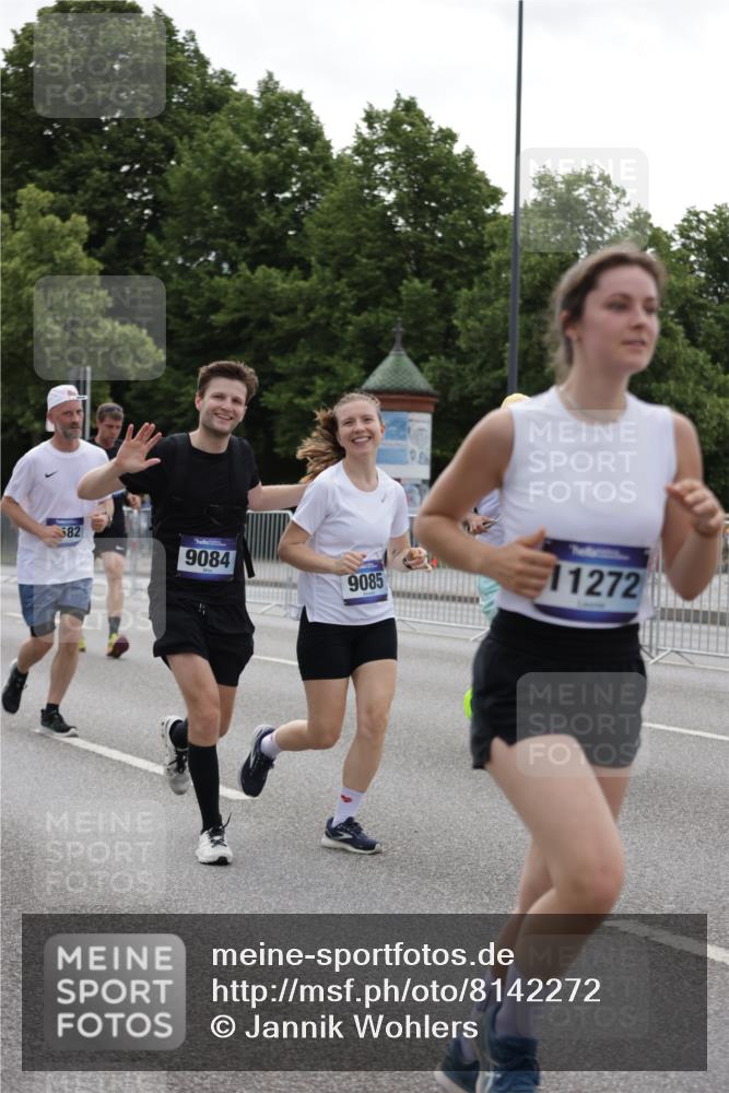 29.06.2025 - hella hamburg halbmarathon Jannik Wohlers http://msf.ph/oto/8142272 29.06.2025 10:44:25 Lombardsbrücke 1273, 1629, 1924, 2674, 3570, 4215, 4275, 4968, 5355, 6841, 6888, 8582, 9036, 9084, 9085, 9331, 9333, 9397, 10668, 10707, 11272, 12318, 13039, 13261, 13580, 14325, 14681, 15809, 16101, 16494, 16577, 16850, 17372, 18454, 18459, 19133 meine-sportfotos.de