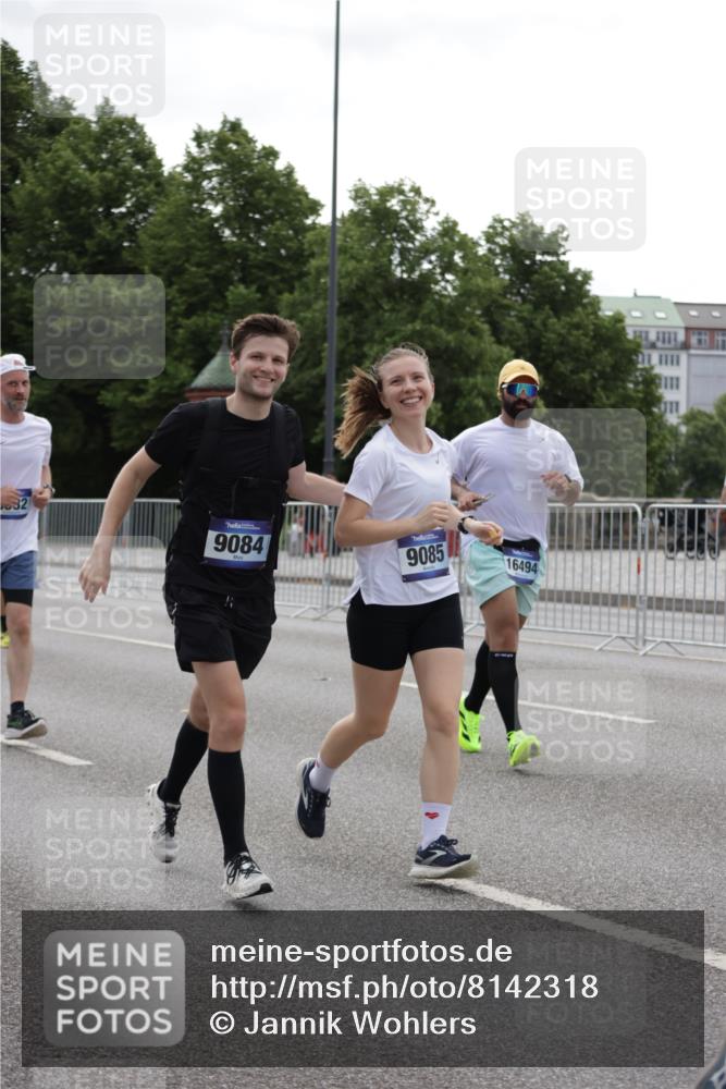 29.06.2025 - hella hamburg halbmarathon Jannik Wohlers http://msf.ph/oto/8142318 29.06.2025 10:44:26 Lombardsbrücke 1024, 1273, 1629, 1924, 2674, 3570, 4215, 4275, 4968, 5355, 6841, 6888, 8582, 8907, 9036, 9084, 9085, 9331, 9333, 9397, 10668, 10707, 11272, 12318, 12394, 13039, 13261, 13580, 14325, 14681, 15809, 16101, 16494, 16577, 16850, 17372, 18230, 19133 meine-sportfotos.de