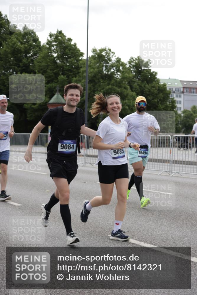 29.06.2025 - hella hamburg halbmarathon Jannik Wohlers http://msf.ph/oto/8142321 29.06.2025 10:44:26 Lombardsbrücke 1024, 1273, 1629, 1924, 2674, 3570, 4215, 4275, 4968, 5355, 6841, 6888, 8582, 8907, 9036, 9084, 9085, 9331, 9333, 9397, 10668, 10707, 11272, 12318, 12394, 13039, 13261, 13580, 14325, 14681, 15809, 16101, 16494, 16577, 16850, 17372, 18230, 19133 meine-sportfotos.de