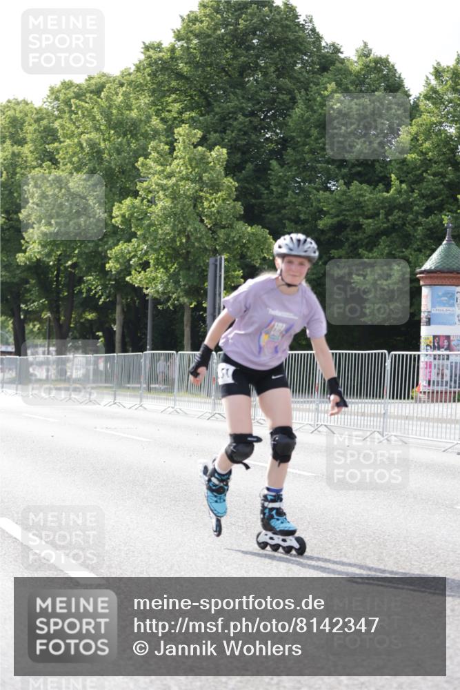 29.06.2025 - hella hamburg halbmarathon Jannik Wohlers http://msf.ph/oto/8142347 29.06.2025 09:05:47 Lombardsbrücke  meine-sportfotos.de