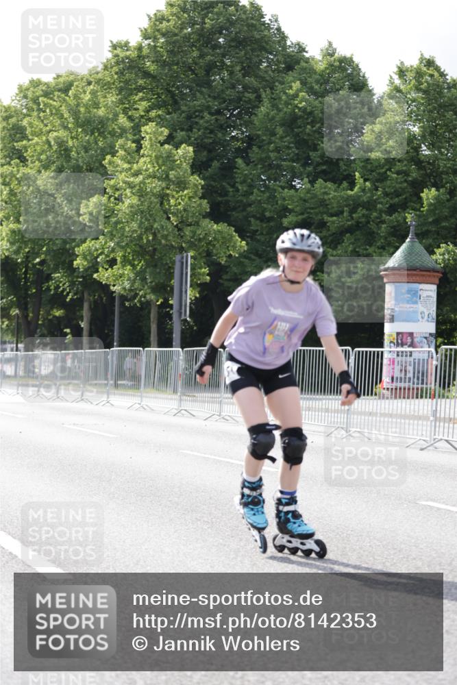 29.06.2025 - hella hamburg halbmarathon Jannik Wohlers http://msf.ph/oto/8142353 29.06.2025 09:05:47 Lombardsbrücke  meine-sportfotos.de