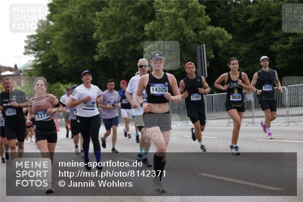 29.06.2025 - hella hamburg halbmarathon Jannik Wohlers http://msf.ph/oto/8142371 29.06.2025 10:44:29 Lombardsbrücke 1024, 1273, 1629, 1924, 2007, 2674, 2779, 3570, 4275, 6841, 6888, 8582, 8907, 9036, 9084, 9085, 9331, 9333, 10562, 10566, 10668, 10707, 11272, 12318, 12394, 13039, 13261, 13580, 14325, 14681, 15809, 16101, 16494, 16577, 16850, 17372, 17521, 18084, 18230, 18294 meine-sportfotos.de