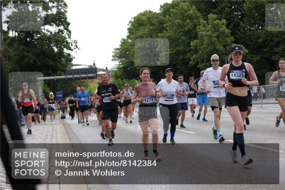 29.06.2025 - hella hamburg halbmarathon Jannik Wohlers http://msf.ph/oto/8142384 29.06.2025 10:44:30 Lombardsbrücke 1024, 1273, 1629, 1924, 2007, 2674, 2779, 3570, 4275, 6841, 6888, 8582, 8907, 9036, 9084, 9085, 9331, 9333, 10562, 10566, 10668, 10707, 11272, 12198, 12318, 12394, 13039, 13261, 13580, 14325, 15809, 16101, 16494, 16577, 16850, 17372, 17521, 18084, 18230, 18294 meine-sportfotos.de