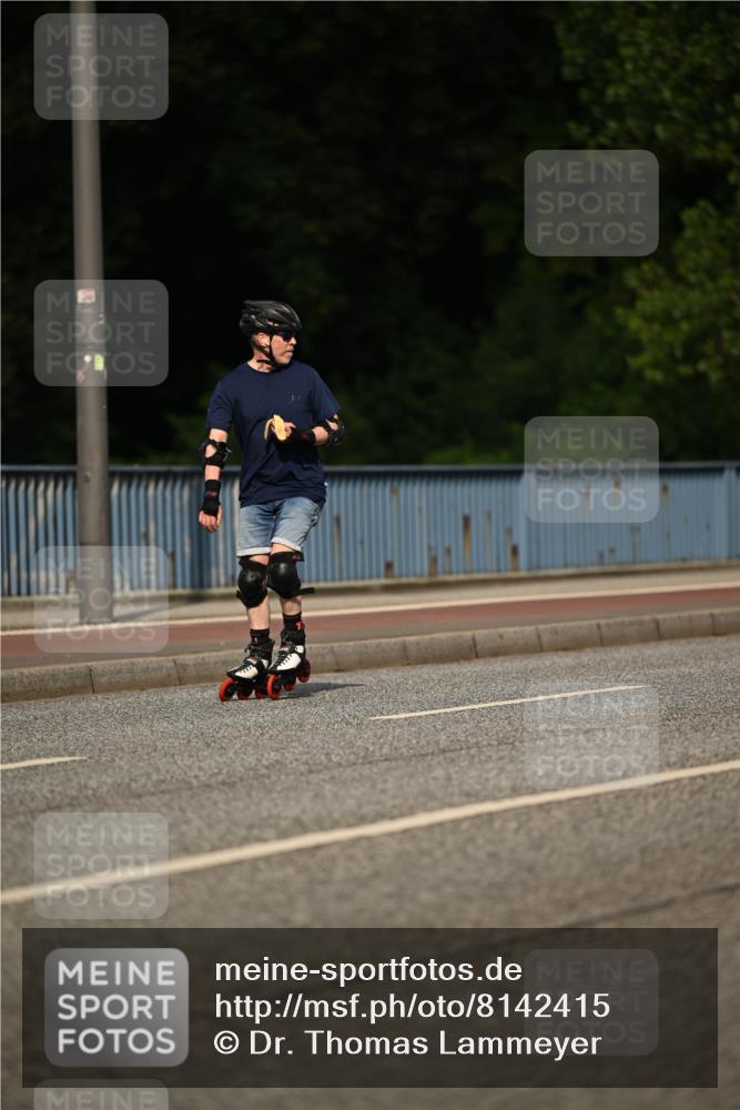 29.06.2025 - hella hamburg halbmarathon Dr. Thomas Lammeyer http://msf.ph/oto/8142415 29.06.2025 09:00:46 Kennedybrücke  meine-sportfotos.de