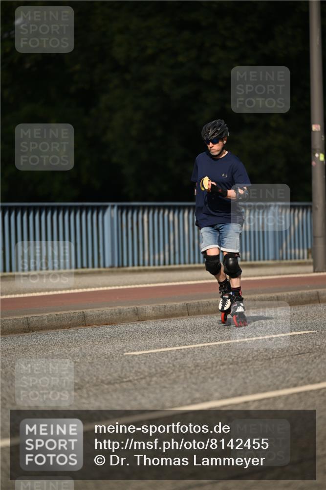 29.06.2025 - hella hamburg halbmarathon Dr. Thomas Lammeyer http://msf.ph/oto/8142455 29.06.2025 09:00:46 Kennedybrücke  meine-sportfotos.de