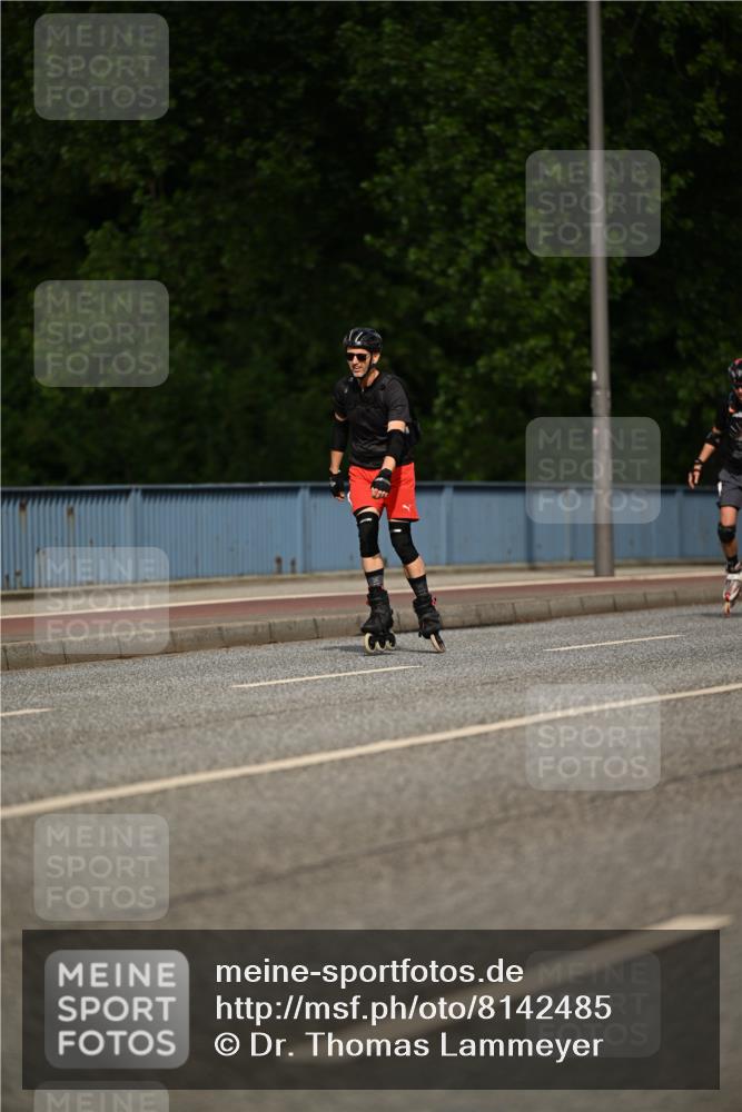 29.06.2025 - hella hamburg halbmarathon Dr. Thomas Lammeyer http://msf.ph/oto/8142485 29.06.2025 09:00:49 Kennedybrücke  meine-sportfotos.de