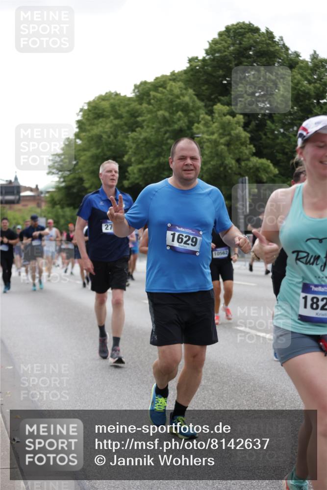 29.06.2025 - hella hamburg halbmarathon Jannik Wohlers http://msf.ph/oto/8142637 29.06.2025 10:44:38 Lombardsbrücke 1024, 1273, 1629, 1685, 1924, 2007, 2779, 3570, 4186, 4275, 4337, 5190, 6509, 6841, 6888, 7699, 7912, 8582, 8594, 8762, 8907, 9036, 10562, 10566, 10668, 10707, 12198, 12332, 12334, 12394, 13039, 13261, 13580, 14325, 14758, 14777, 15458, 15750, 15998, 16101, 16850, 17521, 18084, 18230, 18294 meine-sportfotos.de