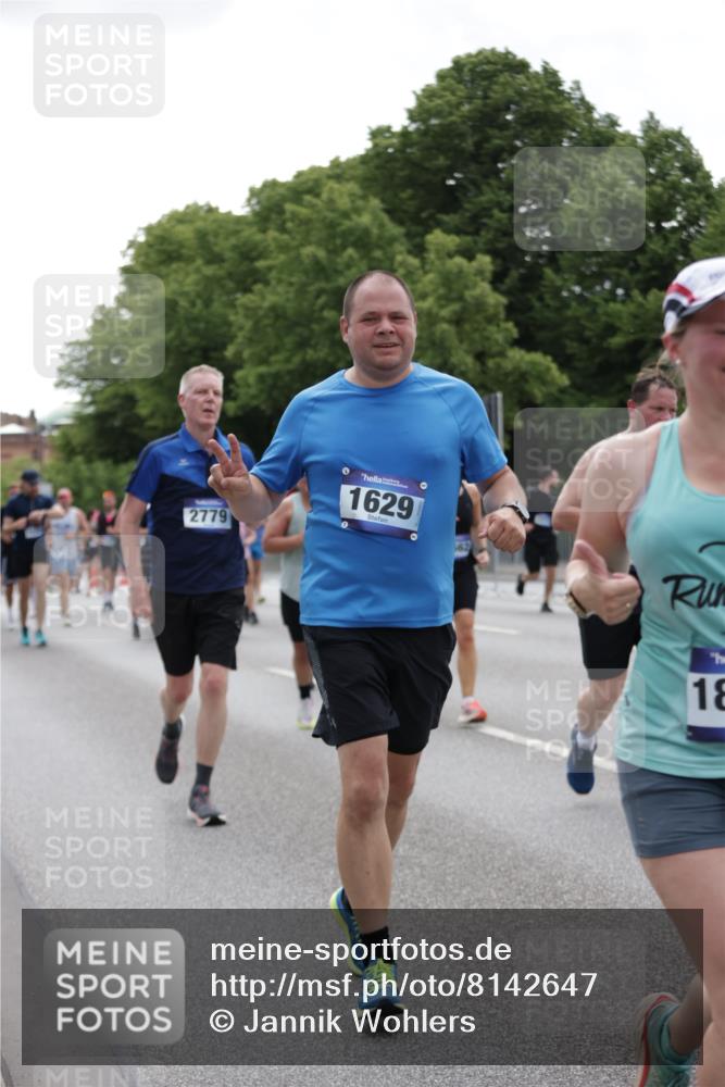 29.06.2025 - hella hamburg halbmarathon Jannik Wohlers http://msf.ph/oto/8142647 29.06.2025 10:44:38 Lombardsbrücke 1024, 1273, 1629, 1685, 1924, 2007, 2779, 3570, 4186, 4275, 4337, 5190, 6509, 6841, 6888, 7699, 7912, 8582, 8594, 8762, 8907, 9036, 10562, 10566, 10668, 10707, 12198, 12332, 12334, 12394, 13039, 13261, 13580, 14325, 14758, 14777, 15458, 15750, 15998, 16101, 16850, 17521, 18084, 18230, 18294 meine-sportfotos.de