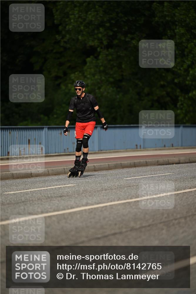 29.06.2025 - hella hamburg halbmarathon Dr. Thomas Lammeyer http://msf.ph/oto/8142765 29.06.2025 09:00:50 Kennedybrücke  meine-sportfotos.de