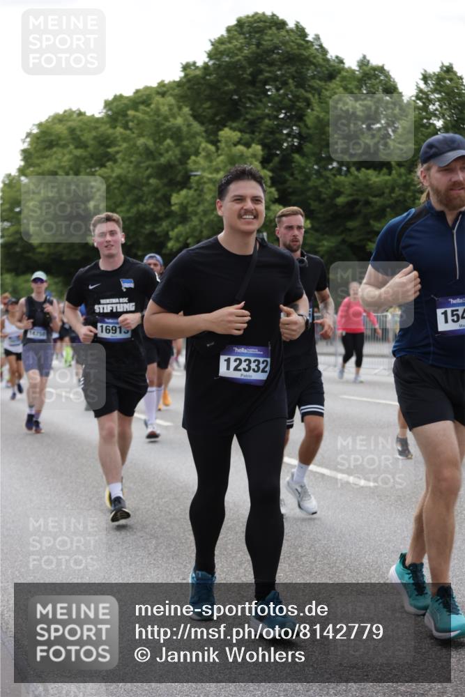 29.06.2025 - hella hamburg halbmarathon Jannik Wohlers http://msf.ph/oto/8142779 29.06.2025 10:44:46 Lombardsbrücke 1024, 1685, 1798, 2007, 2779, 3160, 3164, 3879, 3993, 4099, 4102, 4186, 4337, 4504, 4820, 4851, 5099, 5108, 5190, 5636, 6509, 6788, 6980, 7699, 7912, 8594, 8605, 8762, 8907, 10562, 10566, 11314, 11393, 11473, 11474, 12198, 12332, 12334, 12394, 12415, 12793, 12905, 13555, 13580, 14002, 14410, 14513, 14758, 14777, 15458, 15750, 15751, 15998, 16850, 17521, 18084, 18230, 18294 meine-sportfotos.de