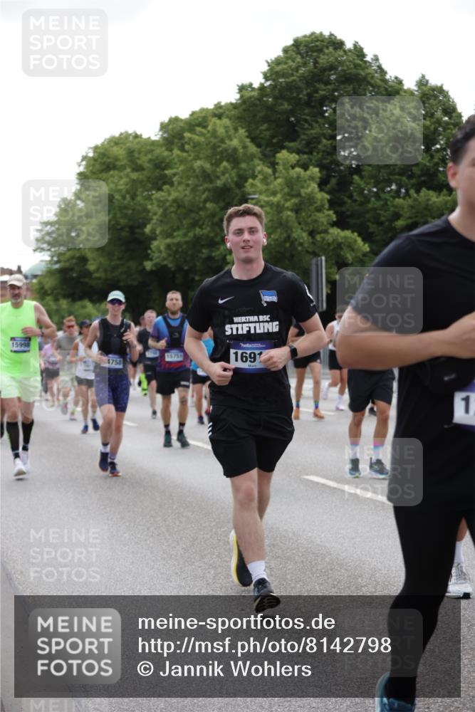 29.06.2025 - hella hamburg halbmarathon Jannik Wohlers http://msf.ph/oto/8142798 29.06.2025 10:44:47 Lombardsbrücke 1024, 1685, 1798, 2007, 2779, 3160, 3164, 3879, 3993, 4099, 4102, 4186, 4337, 4504, 4820, 4851, 5099, 5108, 5190, 5636, 6509, 6763, 6788, 6980, 7699, 7912, 8594, 8605, 8762, 8907, 10562, 10566, 11119, 11314, 11393, 11473, 11474, 12198, 12332, 12334, 12394, 12415, 12793, 12856, 12905, 13555, 14002, 14185, 14410, 14513, 14758, 14777, 15011, 15450, 15458, 15750, 15751, 15998, 17521, 18084, 18230, 18294 meine-sportfotos.de
