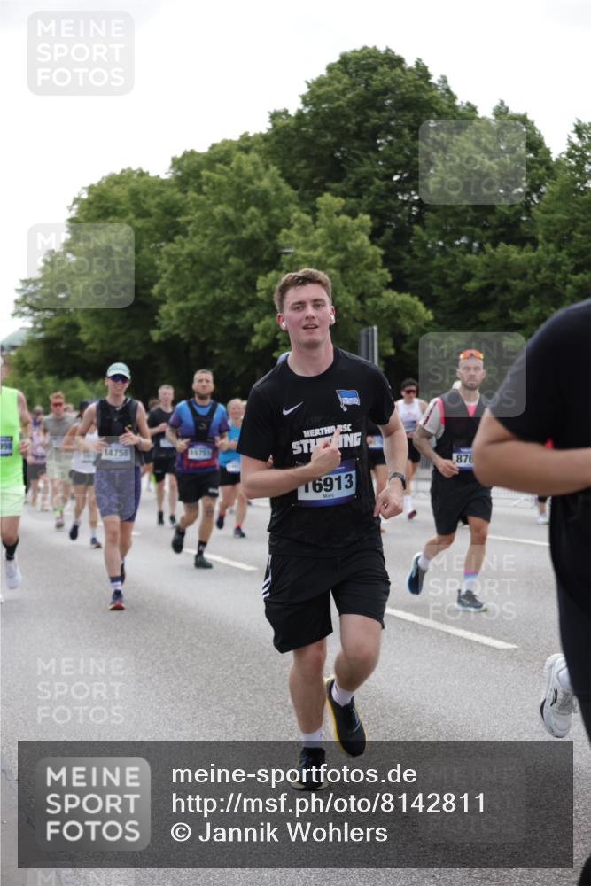 29.06.2025 - hella hamburg halbmarathon Jannik Wohlers http://msf.ph/oto/8142811 29.06.2025 10:44:47 Lombardsbrücke 1024, 1685, 1798, 2007, 2779, 3160, 3164, 3879, 3993, 4099, 4102, 4186, 4337, 4504, 4820, 4851, 5099, 5108, 5190, 5636, 6509, 6763, 6788, 6980, 7699, 7912, 8594, 8605, 8762, 8907, 10562, 10566, 11119, 11314, 11393, 11473, 11474, 12198, 12332, 12334, 12394, 12415, 12793, 12856, 12905, 13555, 14002, 14185, 14410, 14513, 14758, 14777, 15011, 15450, 15458, 15750, 15751, 15998, 17521, 18084, 18230, 18294 meine-sportfotos.de