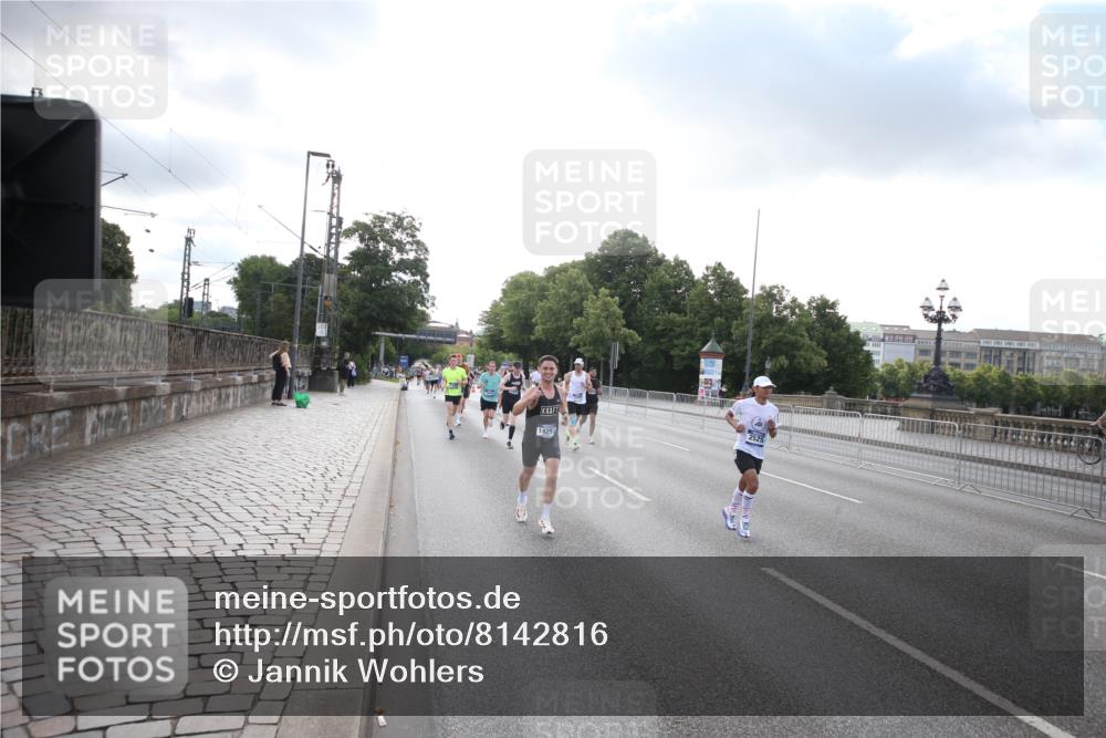29.06.2025 - hella hamburg halbmarathon Jannik Wohlers http://msf.ph/oto/8142816 29.06.2025 09:45:44 Lombardsbrücke 1080, 1894, 2460, 2525, 3809, 3843, 4463, 4812, 5042, 6169, 6495, 7055, 7186, 7845, 8062, 8956, 9345, 10453, 11199, 11282, 11833, 12189, 12681, 13754, 14167, 14293, 14548, 14699, 15054, 15115, 15326, 15391, 15689, 15835, 16148, 16507, 16580, 16695, 16963, 17056, 17322, 17691, 17768, 18235, 18562, 18563, 18854, 19022, 19118 meine-sportfotos.de