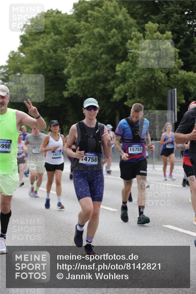 29.06.2025 - hella hamburg halbmarathon Jannik Wohlers http://msf.ph/oto/8142821 29.06.2025 10:44:49 Lombardsbrücke 1685, 1798, 3160, 3164, 3879, 3993, 4099, 4102, 4186, 4337, 4504, 4820, 4851, 5099, 5108, 5190, 5636, 5949, 6509, 6763, 6788, 6911, 6980, 7699, 7912, 8594, 8605, 8762, 10225, 10562, 10566, 11119, 11314, 11393, 11473, 11474, 11725, 12198, 12332, 12334, 12415, 12793, 12856, 12878, 12905, 13555, 14002, 14185, 14379, 14410, 14513, 14742, 14758, 14777, 15011, 15450, 15458, 15517, 15557, 15750, 15751, 15998, 17521, 18084, 18294 meine-sportfotos.de