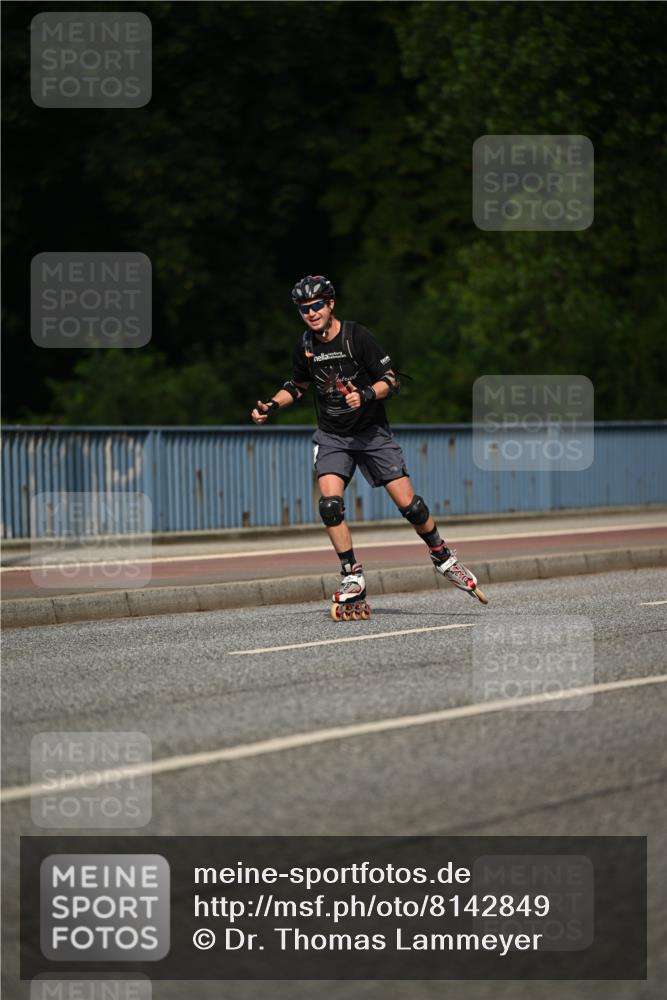 29.06.2025 - hella hamburg halbmarathon Dr. Thomas Lammeyer http://msf.ph/oto/8142849 29.06.2025 09:00:52 Kennedybrücke  meine-sportfotos.de