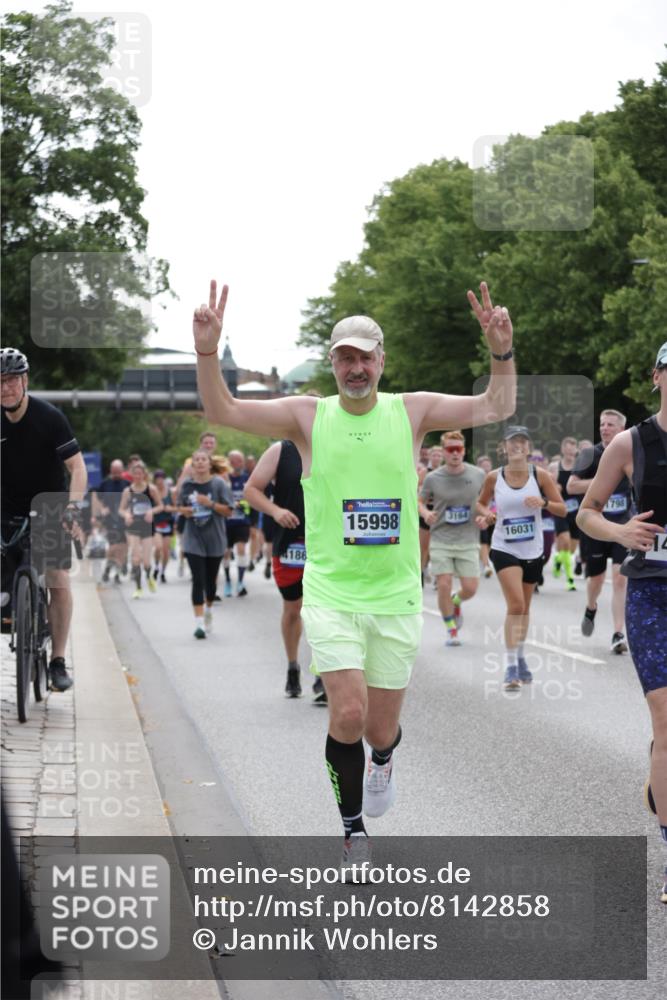 29.06.2025 - hella hamburg halbmarathon Jannik Wohlers http://msf.ph/oto/8142858 29.06.2025 10:44:50 Lombardsbrücke 1685, 1798, 3160, 3164, 3879, 3993, 4099, 4102, 4186, 4337, 4504, 4820, 4851, 5099, 5108, 5190, 5339, 5636, 5949, 6509, 6763, 6788, 6911, 6980, 7699, 7912, 8594, 8605, 8762, 10225, 11119, 11314, 11393, 11473, 11474, 11725, 12198, 12332, 12334, 12415, 12793, 12856, 12878, 12905, 13555, 14002, 14185, 14379, 14410, 14513, 14742, 14758, 14777, 15011, 15450, 15458, 15517, 15557, 15750, 15751, 15998 meine-sportfotos.de