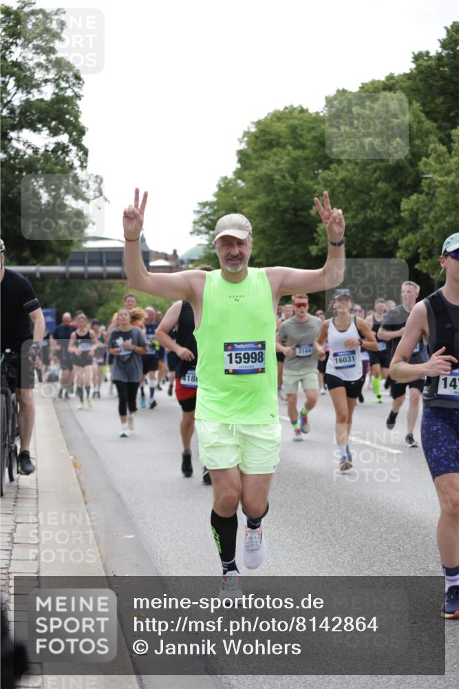 29.06.2025 - hella hamburg halbmarathon Jannik Wohlers http://msf.ph/oto/8142864 29.06.2025 10:44:50 Lombardsbrücke 1685, 1798, 3160, 3164, 3879, 3993, 4099, 4102, 4186, 4337, 4504, 4820, 4851, 5099, 5108, 5190, 5339, 5636, 5949, 6509, 6763, 6788, 6911, 6980, 7699, 7912, 8594, 8605, 8762, 10225, 11119, 11314, 11393, 11473, 11474, 11725, 12198, 12332, 12334, 12415, 12793, 12856, 12878, 12905, 13555, 14002, 14185, 14379, 14410, 14513, 14742, 14758, 14777, 15011, 15450, 15458, 15517, 15557, 15750, 15751, 15998 meine-sportfotos.de