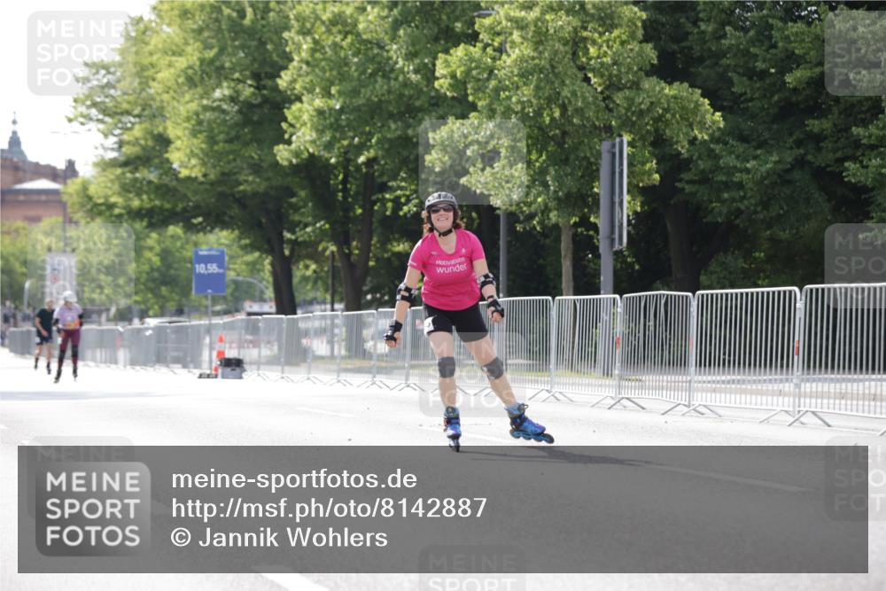 29.06.2025 - hella hamburg halbmarathon Jannik Wohlers http://msf.ph/oto/8142887 29.06.2025 09:06:34 Lombardsbrücke  meine-sportfotos.de
