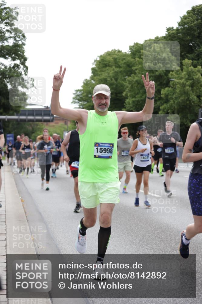 29.06.2025 - hella hamburg halbmarathon Jannik Wohlers http://msf.ph/oto/8142892 29.06.2025 10:44:50 Lombardsbrücke 1685, 1798, 3160, 3164, 3879, 3993, 4099, 4102, 4186, 4337, 4504, 4820, 4851, 5099, 5108, 5190, 5339, 5636, 5949, 6509, 6763, 6788, 6911, 6980, 7699, 7912, 8594, 8605, 8762, 10225, 11119, 11314, 11393, 11473, 11474, 11725, 12198, 12332, 12334, 12415, 12793, 12856, 12878, 12905, 13555, 14002, 14185, 14379, 14410, 14513, 14742, 14758, 14777, 15011, 15450, 15458, 15517, 15557, 15750, 15751, 15998 meine-sportfotos.de
