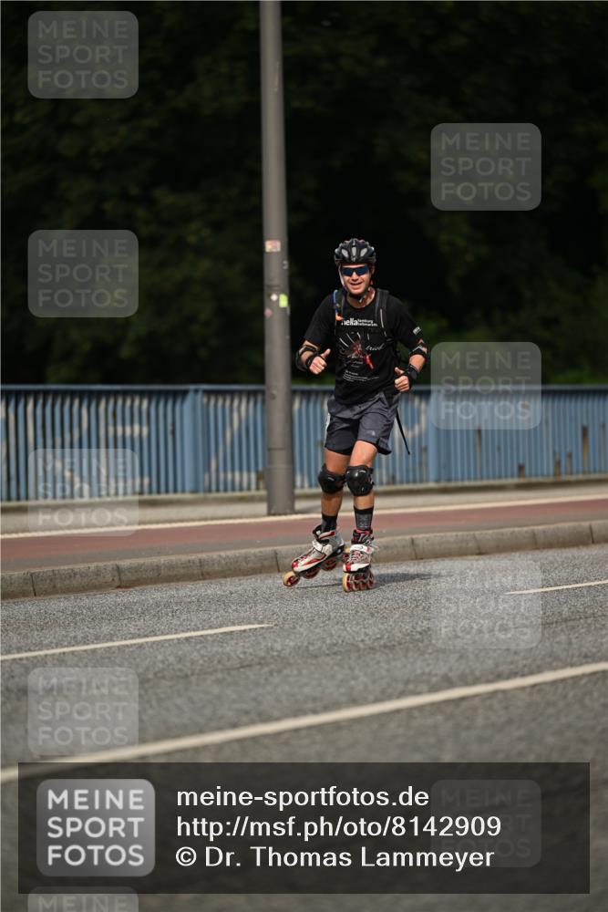 29.06.2025 - hella hamburg halbmarathon Dr. Thomas Lammeyer http://msf.ph/oto/8142909 29.06.2025 09:00:52 Kennedybrücke  meine-sportfotos.de