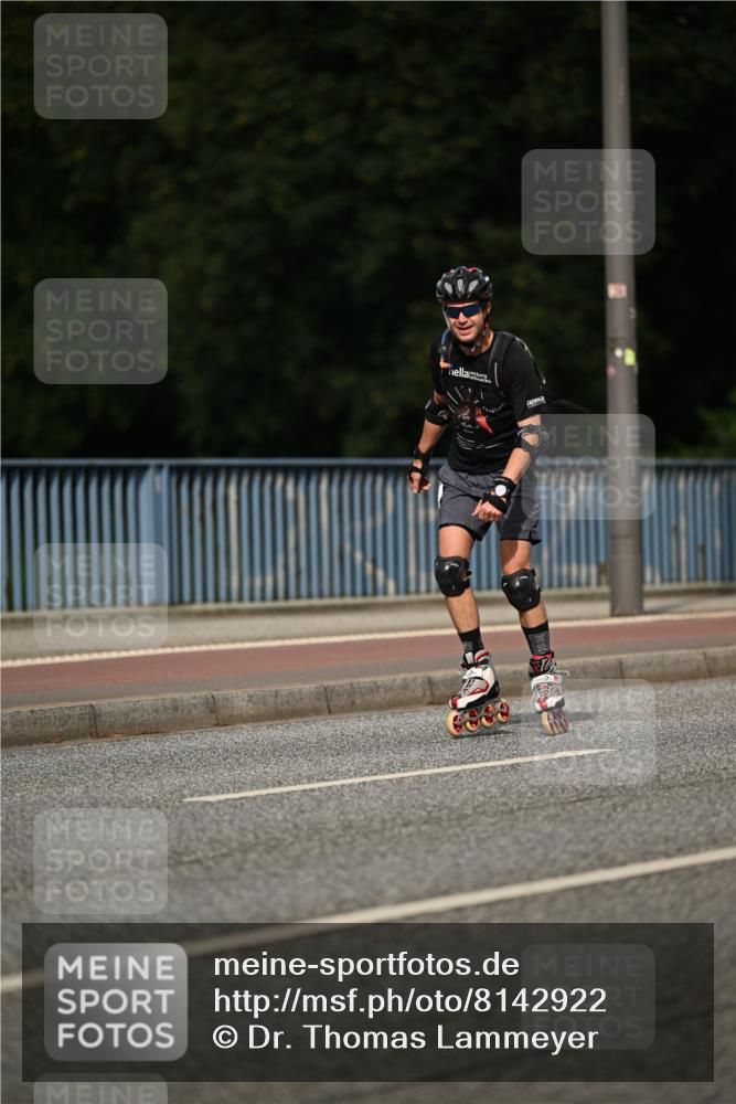 29.06.2025 - hella hamburg halbmarathon Dr. Thomas Lammeyer http://msf.ph/oto/8142922 29.06.2025 09:00:53 Kennedybrücke  meine-sportfotos.de
