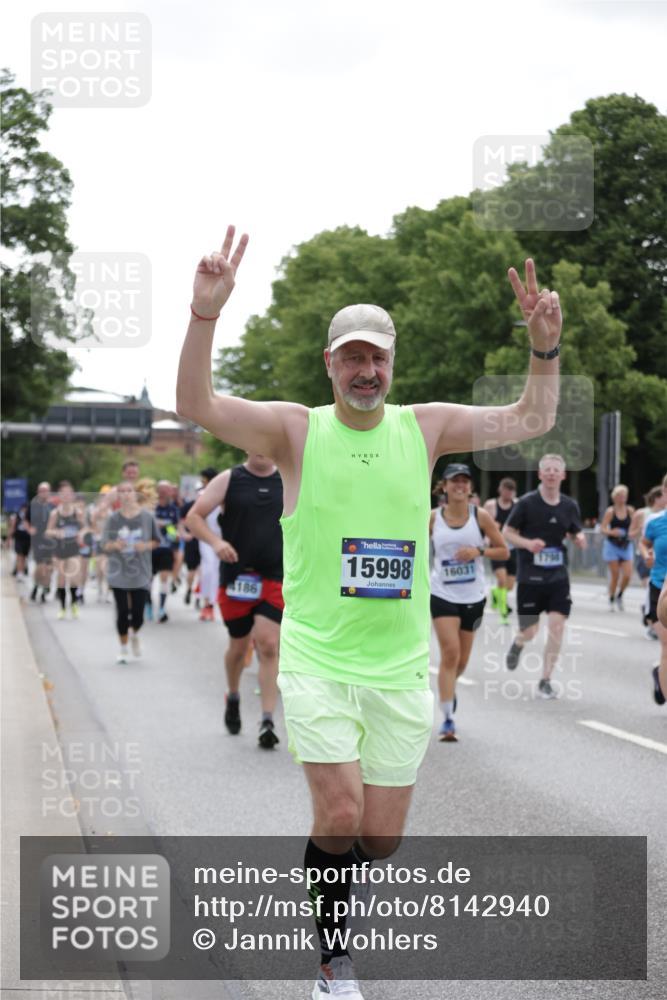 29.06.2025 - hella hamburg halbmarathon Jannik Wohlers http://msf.ph/oto/8142940 29.06.2025 10:44:51 Lombardsbrücke 1685, 1798, 3160, 3164, 3879, 3993, 4099, 4102, 4186, 4306, 4337, 4504, 4820, 4851, 5099, 5108, 5190, 5339, 5636, 5949, 6509, 6763, 6788, 6911, 6980, 7699, 7912, 8594, 8605, 8762, 10225, 11119, 11314, 11393, 11473, 11474, 11725, 12198, 12332, 12334, 12415, 12793, 12856, 12878, 12905, 13555, 14002, 14185, 14379, 14410, 14513, 14742, 14758, 14777, 15011, 15450, 15458, 15517, 15557, 15692, 15750, 15751, 15998 meine-sportfotos.de