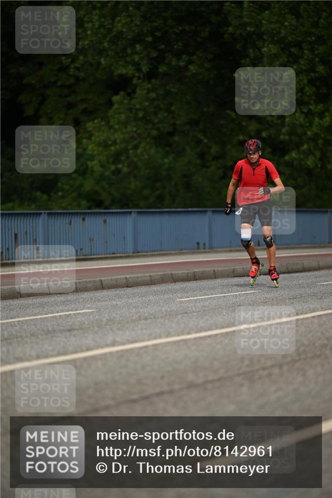 29.06.2025 - hella hamburg halbmarathon Dr. Thomas Lammeyer http://msf.ph/oto/8142961 29.06.2025 09:00:56 Kennedybrücke  meine-sportfotos.de