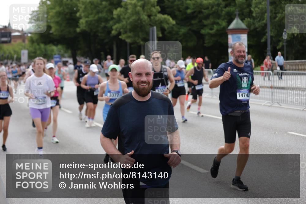 29.06.2025 - hella hamburg halbmarathon Jannik Wohlers http://msf.ph/oto/8143140 29.06.2025 10:45:02 Lombardsbrücke 1713, 1798, 2008, 2216, 2217, 2657, 2664, 2973, 3160, 3164, 3357, 3377, 3879, 3993, 4099, 4102, 4224, 4306, 4504, 4820, 4851, 5099, 5108, 5339, 5636, 5949, 6150, 6763, 6788, 6911, 6922, 6980, 7283, 7530, 7541, 7859, 8605, 8745, 9620, 10030, 10182, 10225, 10812, 11119, 11314, 11473, 11474, 11660, 11725, 11726, 12415, 12575, 12793, 12856, 12878, 12905, 13555, 13791, 13862, 14002, 14185, 14232, 14379, 14410, 14513, 14742, 15011, 15450, 15517, 15557, 15692, 18264 meine-sportfotos.de