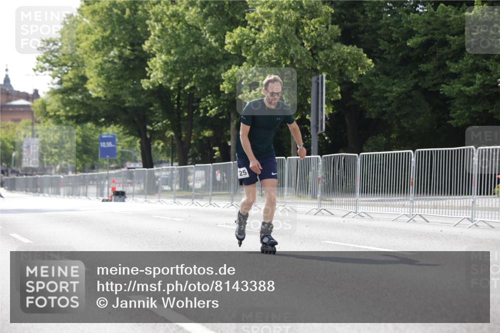 29.06.2025 - hella hamburg halbmarathon Jannik Wohlers http://msf.ph/oto/8143388 29.06.2025 09:06:48 Lombardsbrücke  meine-sportfotos.de
