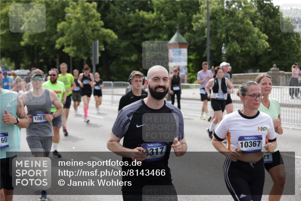 29.06.2025 - hella hamburg halbmarathon Jannik Wohlers http://msf.ph/oto/8143466 29.06.2025 10:45:30 Lombardsbrücke 1004, 1100, 1104, 1421, 1426, 1555, 1854, 1867, 1868, 1983, 2398, 2522, 2917, 2954, 2965, 4104, 4223, 4317, 4388, 4572, 5044, 5635, 5769, 5770, 5892, 6133, 6333, 6623, 7268, 7356, 7605, 7894, 9120, 9121, 9426, 10327, 10329, 10367, 10511, 10727, 10875, 11160, 11253, 11332, 11358, 12009, 14230, 14319, 14322, 14403, 14445, 14582, 16005, 16059, 16321, 16793, 17031, 17184, 17334, 17373, 17597, 17901, 17928, 18250, 18280 meine-sportfotos.de