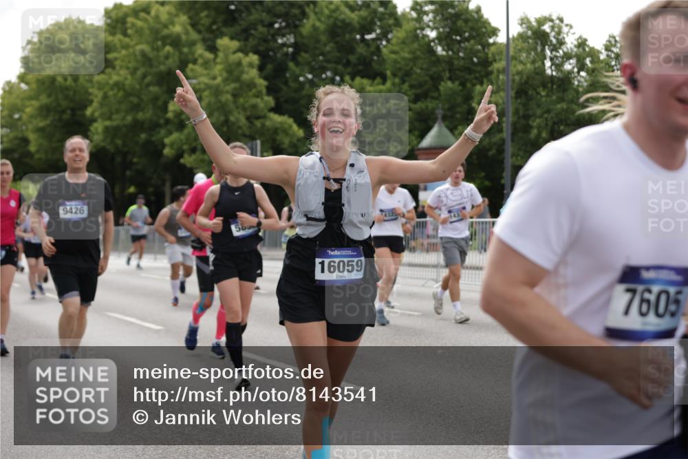 29.06.2025 - hella hamburg halbmarathon Jannik Wohlers http://msf.ph/oto/8143541 29.06.2025 10:45:40 Lombardsbrücke 1004, 1100, 1532, 1555, 1867, 1868, 2398, 2423, 2773, 2813, 2951, 2954, 3410, 4104, 4223, 4572, 5703, 5769, 5770, 5892, 6333, 6392, 7605, 7894, 7983, 9120, 9121, 9426, 9445, 10511, 10727, 11332, 11358, 11876, 11910, 14230, 14319, 14322, 14403, 14582, 15107, 16005, 16059, 16321, 16745, 16793, 17031, 17184, 17901, 18214, 18280, 18334 meine-sportfotos.de