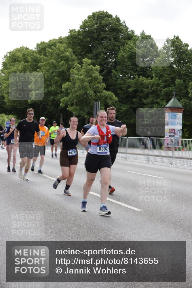 29.06.2025 - hella hamburg halbmarathon Jannik Wohlers http://msf.ph/oto/8143655 29.06.2025 10:45:45 Lombardsbrücke 1004, 1429, 1465, 1532, 1867, 1868, 2398, 2423, 2773, 2813, 2951, 3410, 4119, 4223, 5697, 5703, 5769, 5770, 5854, 5892, 6068, 6392, 7605, 7894, 7960, 7983, 8047, 9129, 9337, 9426, 9445, 11358, 11361, 11876, 11910, 12298, 12507, 13499, 14230, 14319, 14322, 14403, 14582, 15107, 16005, 16059, 16745, 16793, 17031, 17170, 17184, 18018, 18214, 18280, 18334 meine-sportfotos.de
